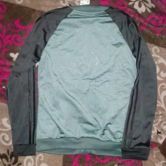 Adidas Embossed Track Jacket Petal Print 🌸 - Picture 3 of 4